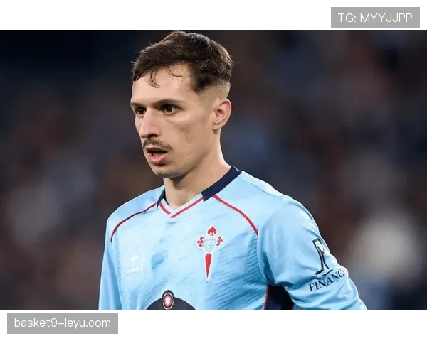 萨拉戈萨主帅战术革新显成效，球队状态回升引关注