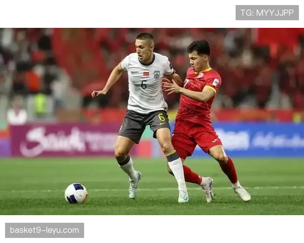 足球场上的爆笑失误集锦：那些让球迷捧腹的意外瞬间