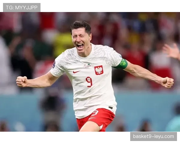 莱万多夫斯基与哈兰德上演巅峰对决，谁将主宰现代锋线？