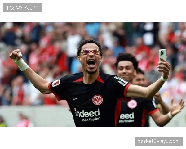 加拉塔萨雷锋线火力全开，稳健表现助球队取得新赛季开门红