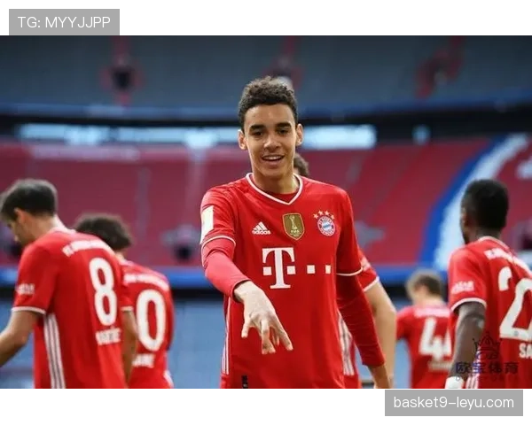 穆西亚拉状态回暖，盘带技术闪耀赛场，新星崛起指日可待