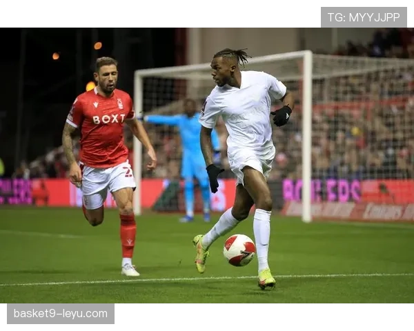 塔瓦雷斯比赛阅读与攻防转换表现分析 塔瓦雷斯比赛阅读与攻防转换表现分析